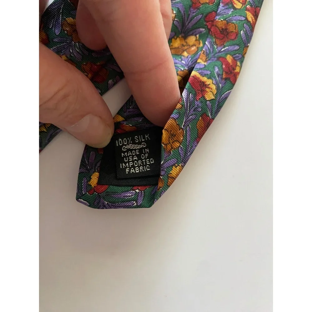 Robert Stock Mens Silk Necktie Green Floral Botanical Print Made in USA 57x3.75